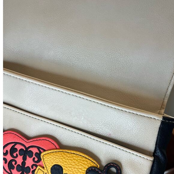 Danielle Nicole Disney Alice Through The Looking Glass Clutch Purse - Picture 6 of 12